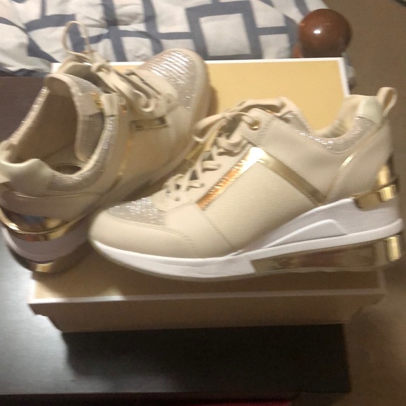 Michael Kors Georgie trainer extreme. Worn 1 time - Picture 2 of 3